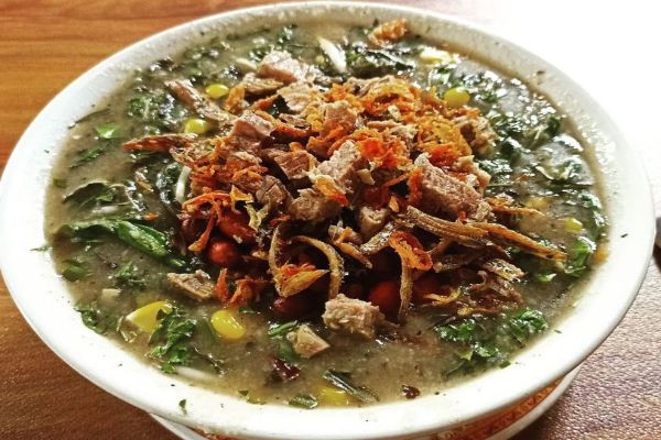 Resep Bubur pedas Khas Sambas: Hidangan Kaya Nutrisi yang Kental dengan Aroma Rempah
