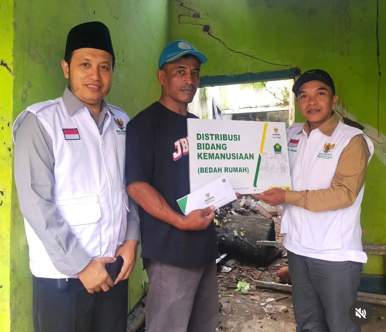 Pemkot Malang Bantu Bedah Rumah Mantan Petinju Dunia Dobrak Arter