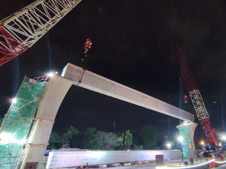 Ada Pengangkatan Girder Pembangunan LRT Velodrome-Manggarai, Lalu Lintas Direkayasa Sementara
