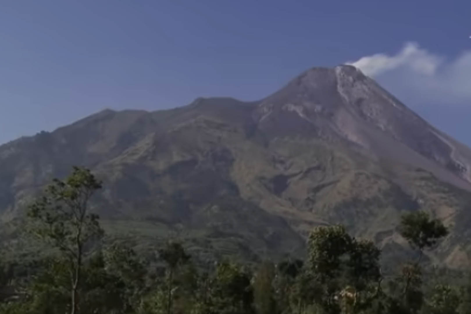 Misteri Dan Asal-Usul Gunung Merapi, Yuk Simak Agar Kamu Mengetahui