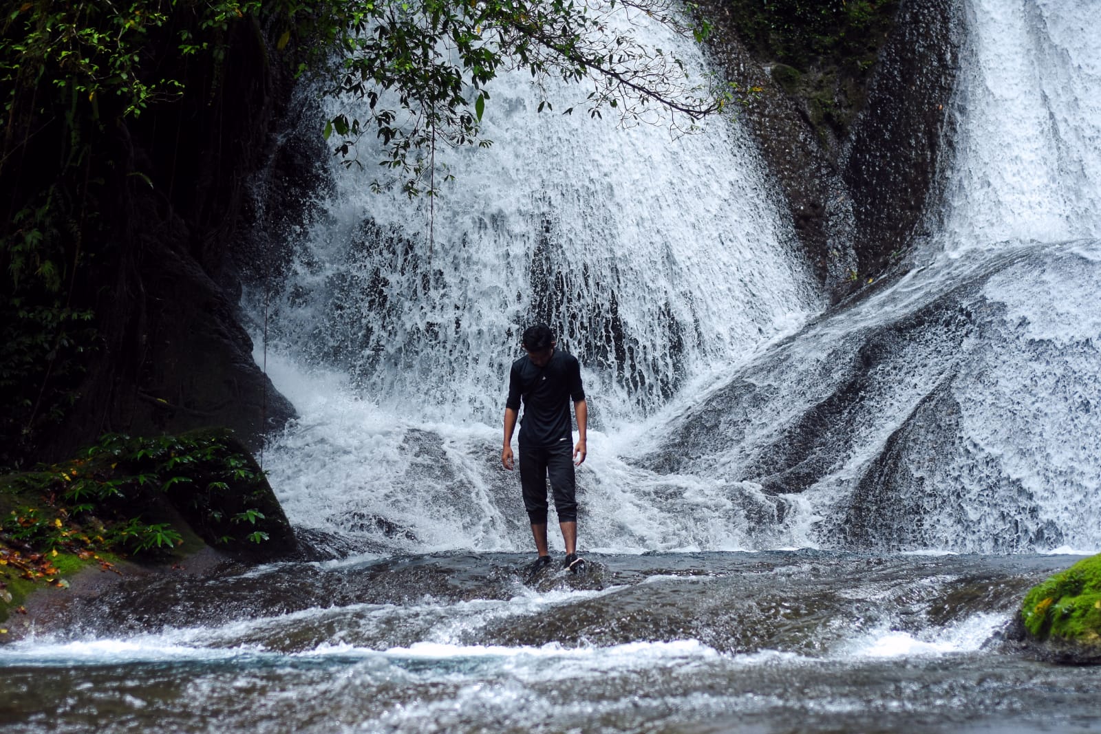 Pesona Air Terjun 7 Bidadari, Surga Tersembunyi di Pedalaman Hutan Aceh Utara