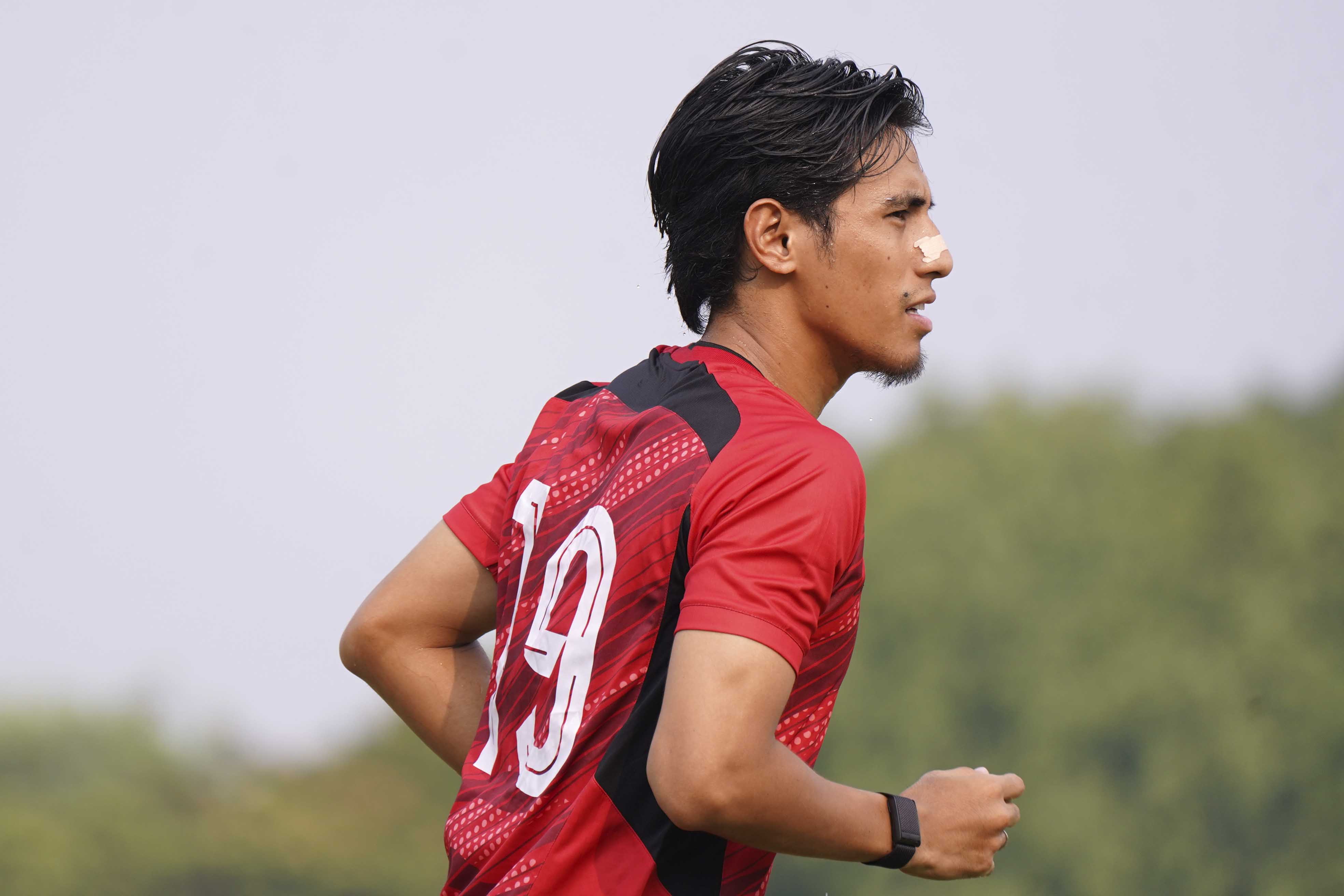 Resmi! Hanif Sjahbandi Bertahan di Persija Jakarta, Perpanjang Kontrak hingga Satu Musim 