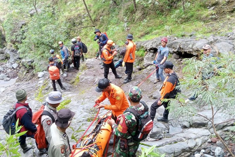 Jatuh ke Jurang 100 Meter, Pendaki Asal Korea Selatan Tewas di Gunung Agung Bali