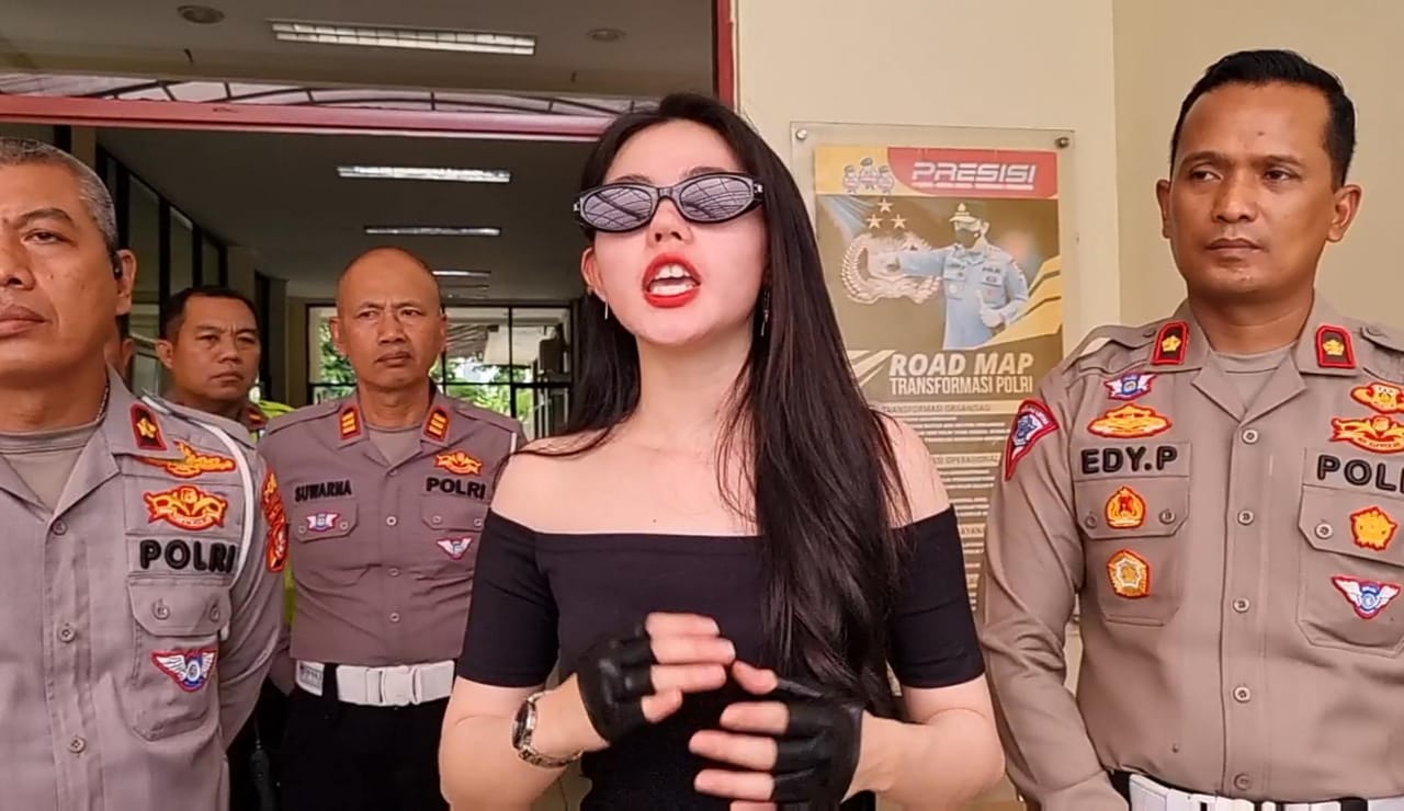 Ternyata Selebgram Zoe Levana Disuruh Sopir Transjakarta untuk Viralkan Video Terjebak Macet di Jalur Busway