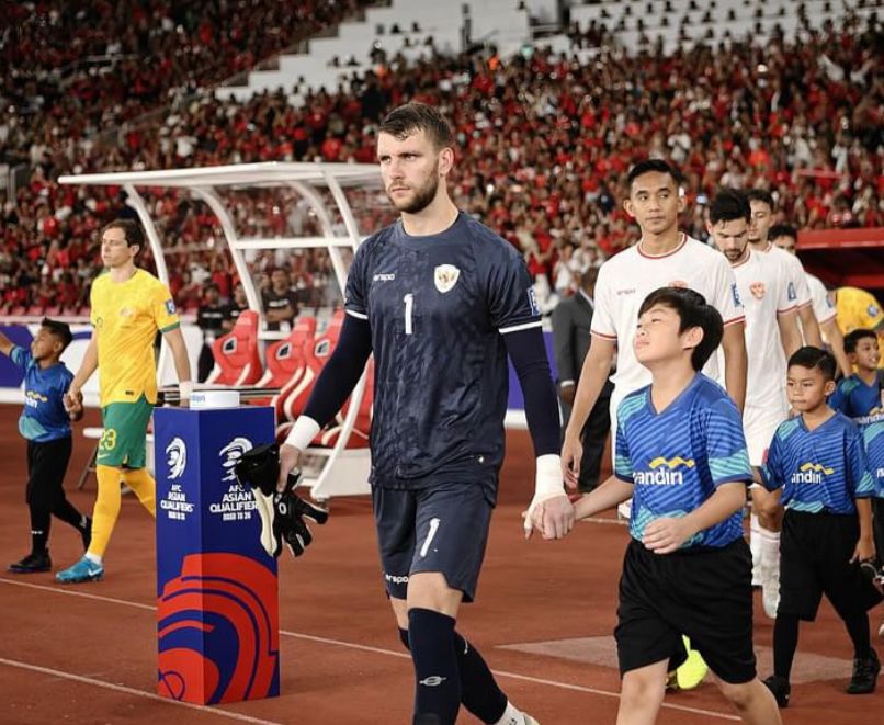 Bikin Merinding! Maarten Paes Man Of The Match dan Atmosfer Luar Biasa di GBK