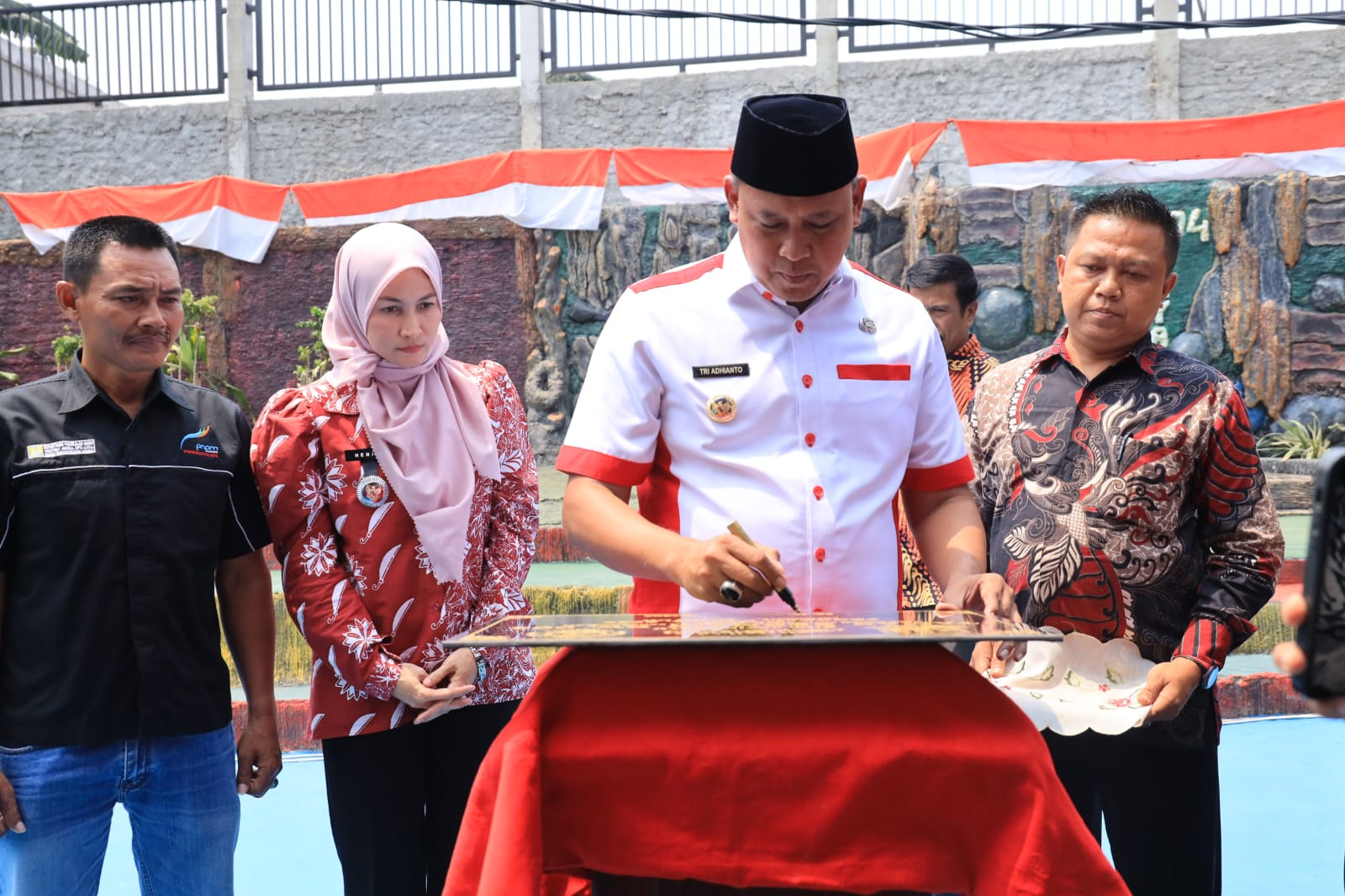 Kembali Resmikan Taman, Wali Kota Bekasi Tri Adhianto Sambangi Wilayah Kecamatan Pondok Melati