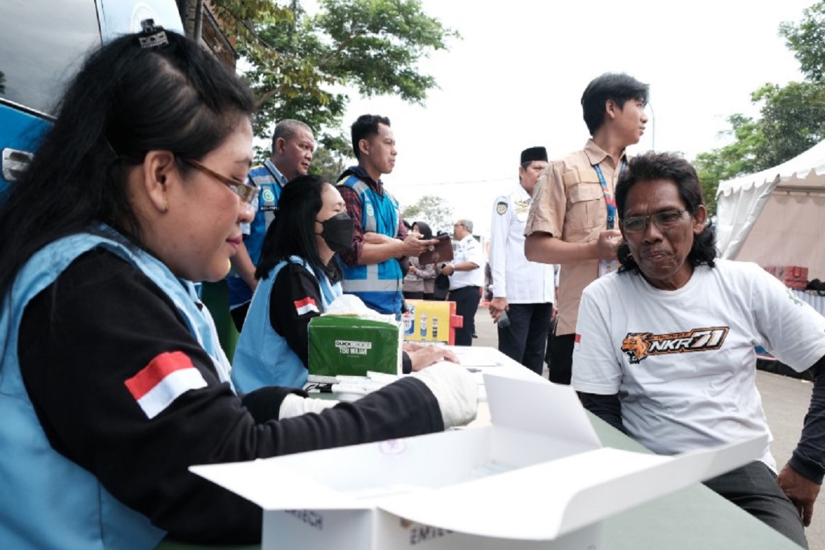 Kemenhub Gelar Ramp Check di Tol Jagorawi, Puluhan Bus Diperiksa dan 5 Dilarang Menuju Puncak