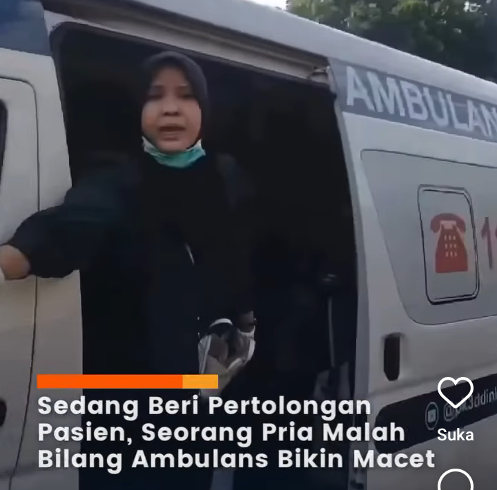 Viral Tak Punya Adab! Sedang Tangani Pasien Gawat Darurat, Seorang Pria Malah Menyuruh Ambulans Minggir