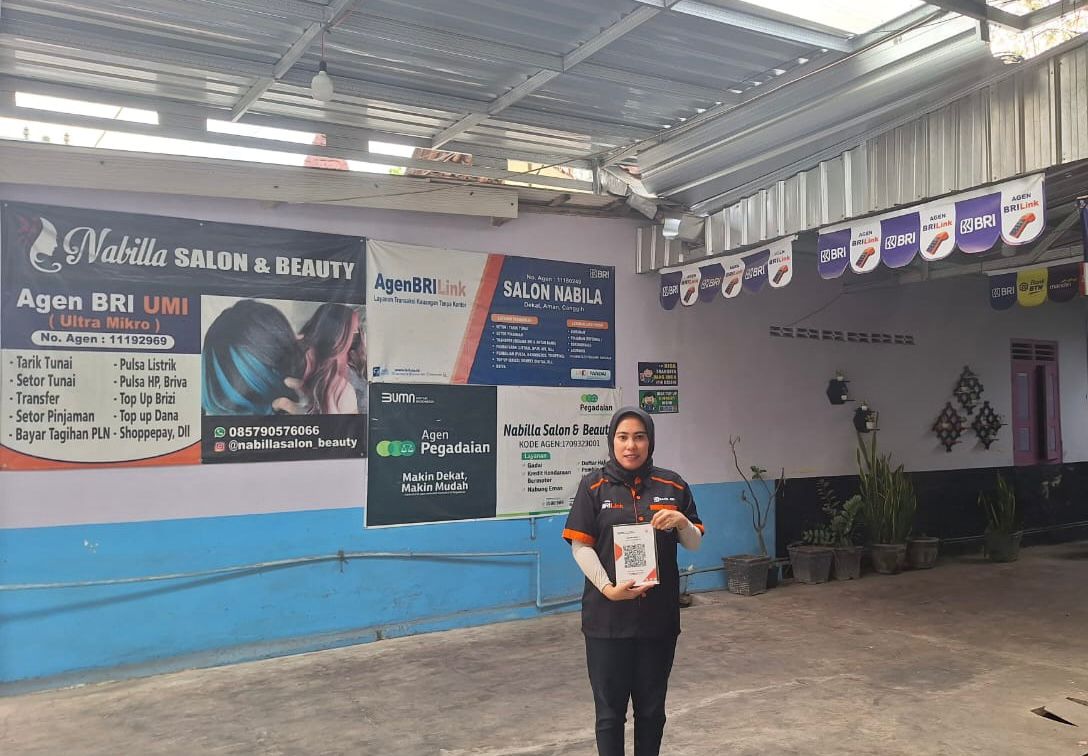 Usaha Salon di Kediri ini Makin Cuan Sejak Mendapatkan Pemberdayaan BRI dan Bergabung Menjadi Agen BRILink