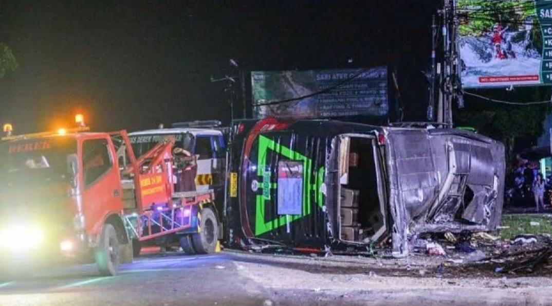 Wali Kota Depok Bawa Pulang Korban Tewas Bus SMK Lingga Kencana dengan 10 Mobil Jenazah