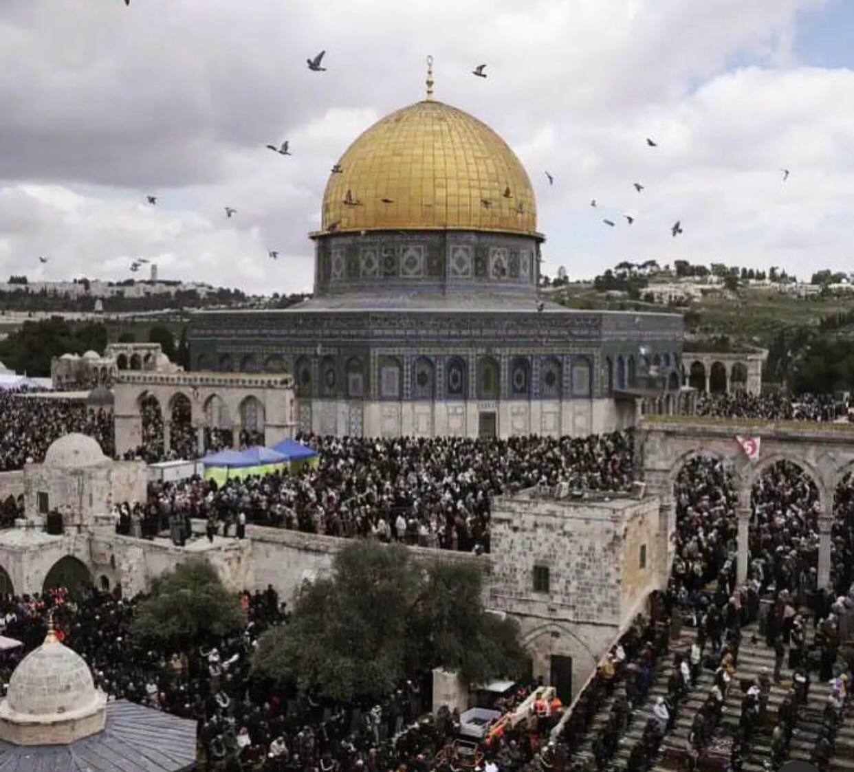 Israel Kerahkan Ribuan Polisi di Kompleks Masjidil Al Aqsa Jelang Sholat Jumat Awal Ramadan