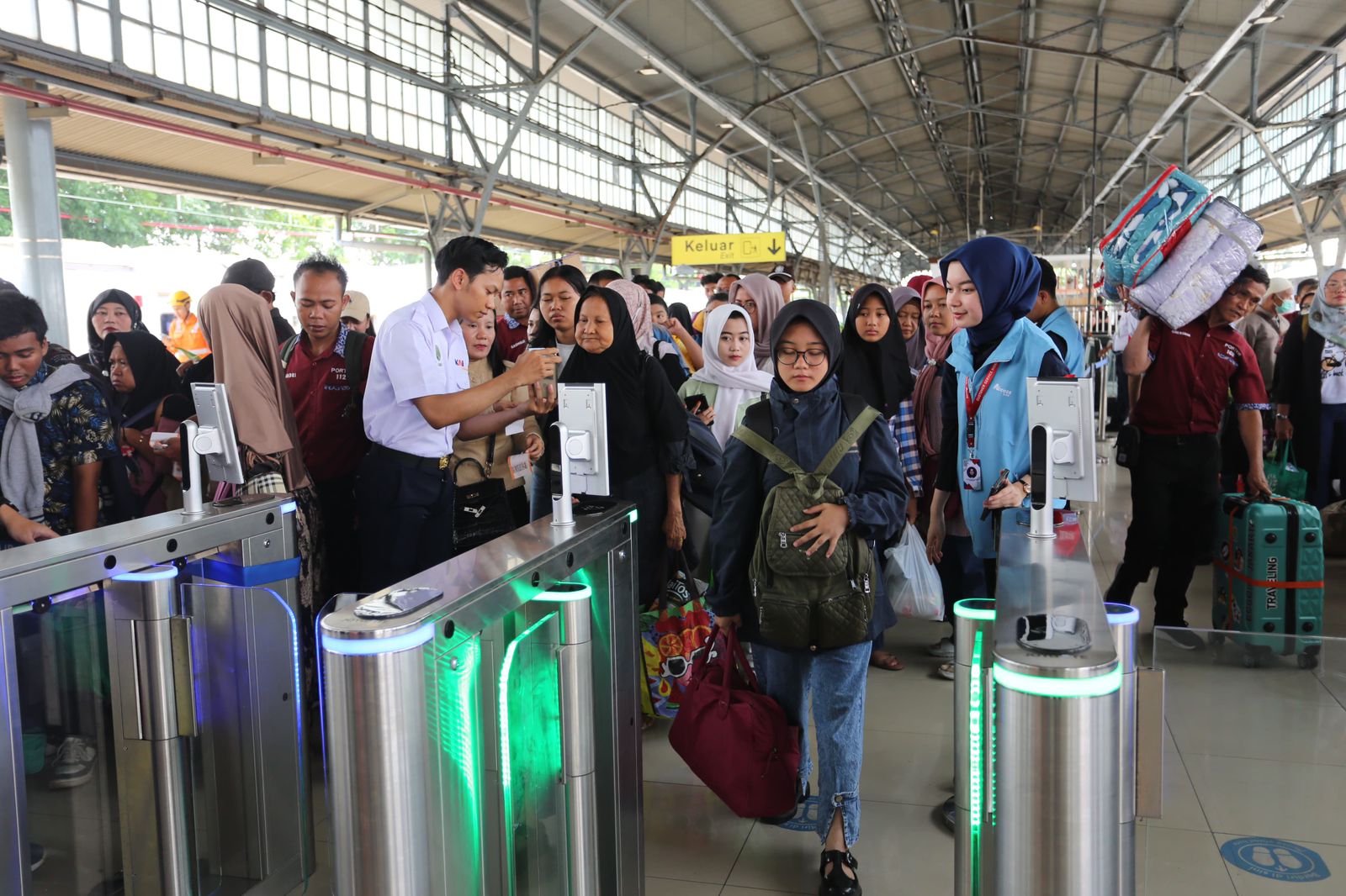 Hari Terakhir Libur Nataru, 44 Ribu Penumpang KA Tiba di Stasiun Daop 1 Jakarta