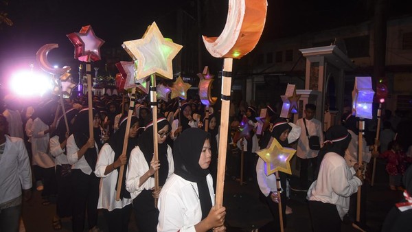 Semarak Pawai Takbiran di Kota Mataram Provinsi Nusa Tenggara Barat