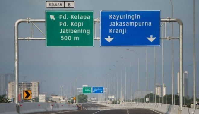 Wajib Tahu! Ini Arti dari Papan Rambu Warna Hijau, Biru, dan Coklat di Jalan Tol