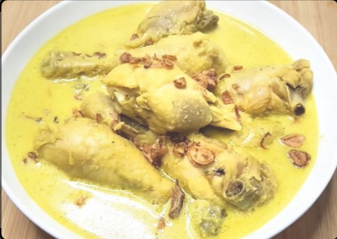 Resep Opor Ayam Kuah Kental, Praktis, Enak Dan Anti Gagal!