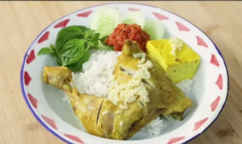 Resep Ayam Kukus Pasundan ala Chef Devina Hermawan: Menu Viral yang Bikin Lahap Makan 