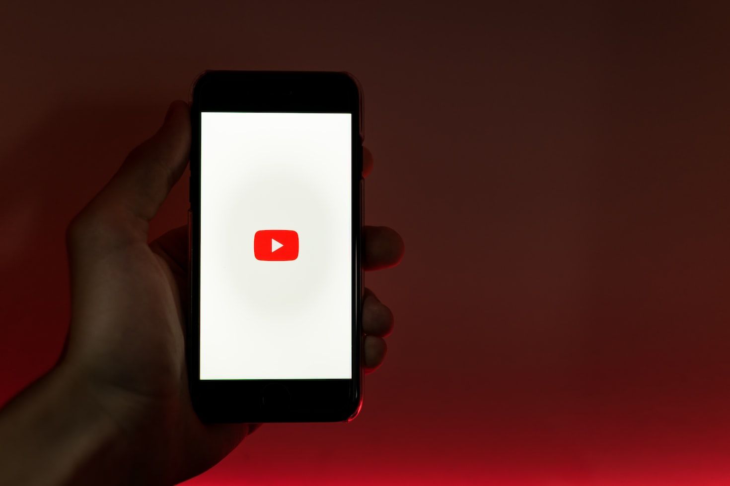 Intip Keutungan Dari Para Pengguna YouTube Premium