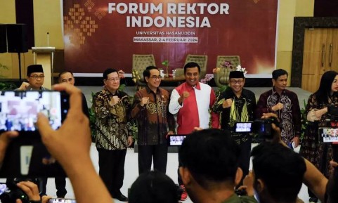 Klarifikasi Rektor Unhas Soal Maklumat Forum Guru Besar Terhadap Pemerintahan Jokowi