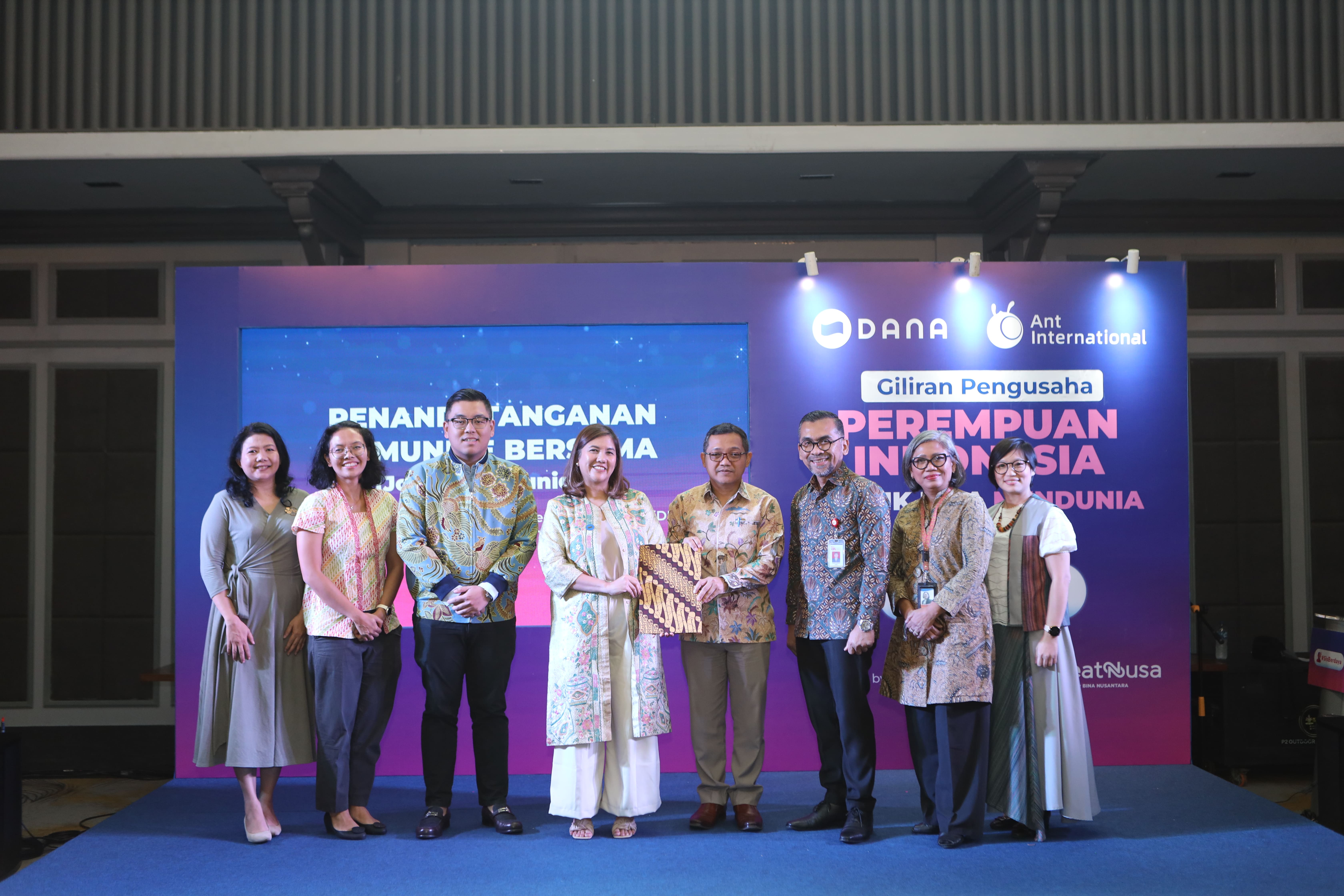 Kolaborasi DANA dan Ant International Gelar SisBerdaya 2024, Giliran Pengusaha Perempuan Indonesia Mendunia