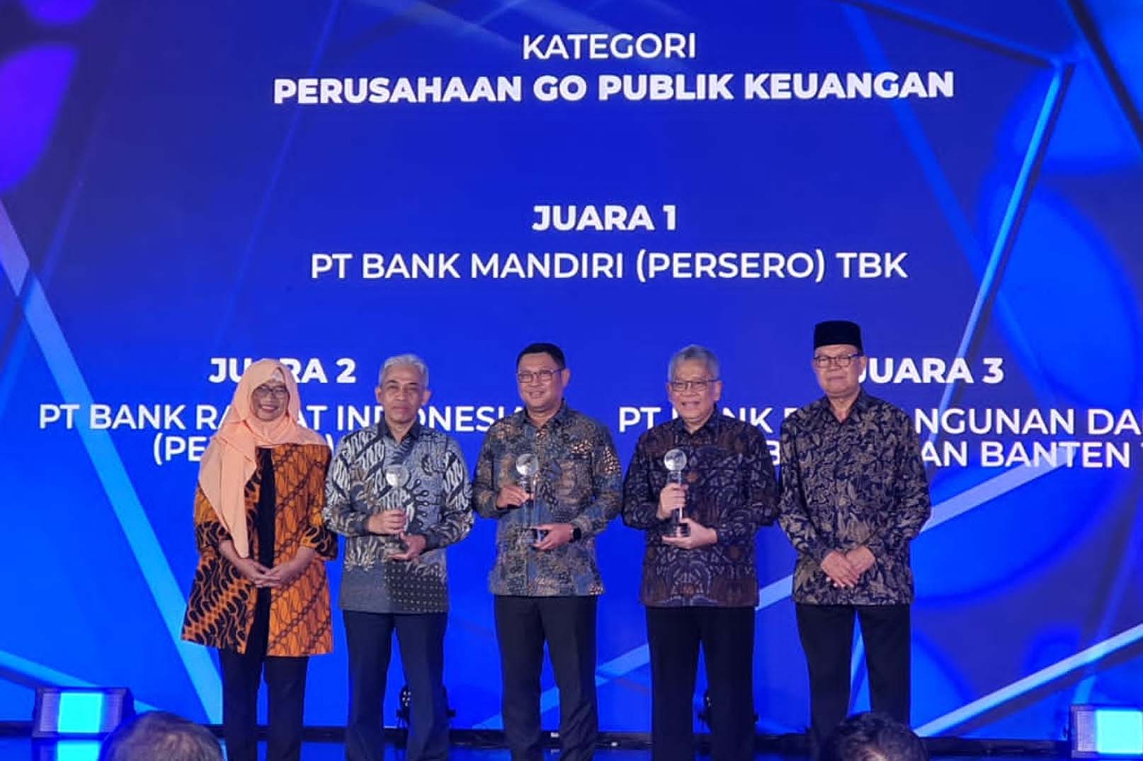 Konsisten Jaga Transparansi, Bank Mandiri Raih Juara 1 Perusahaan Go Publik Keuangan Annual Report Award (ARA) 2022