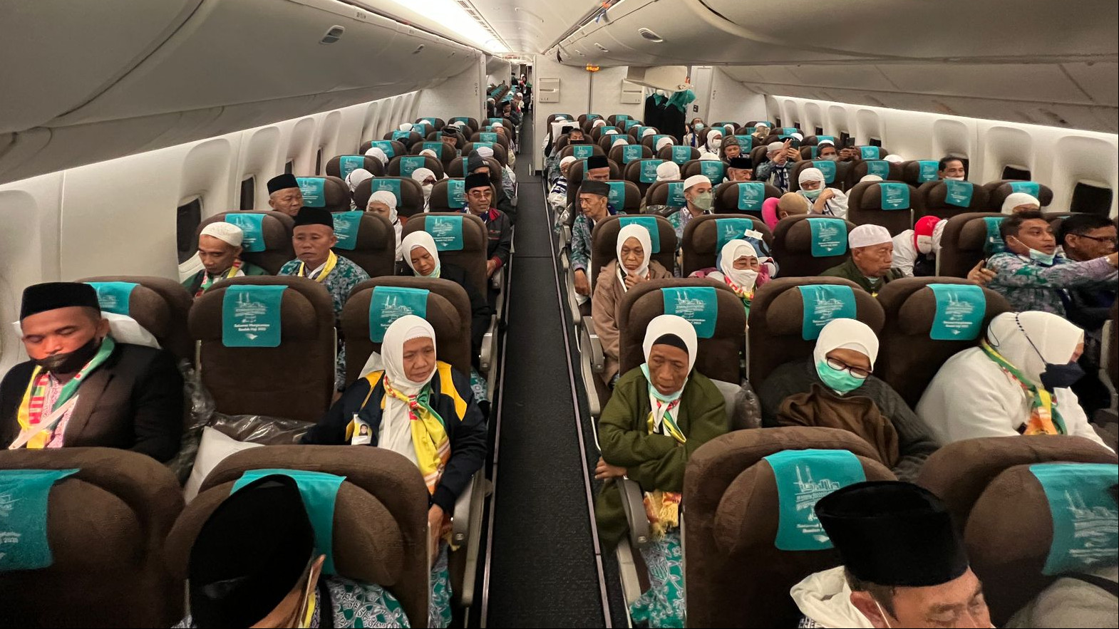 Tips Mudah untuk Cegah Mabuk Udara Selama Penerbangan Haji, Kurangi Kopi dan Soda