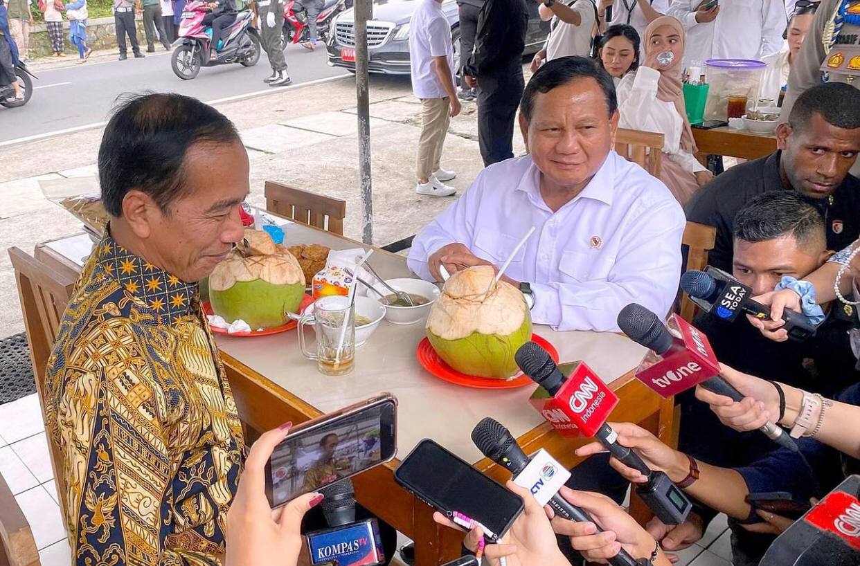 Unggul di Quick Count Pemilu 2024, Jokowi Beri Selamat ke Prabowo
