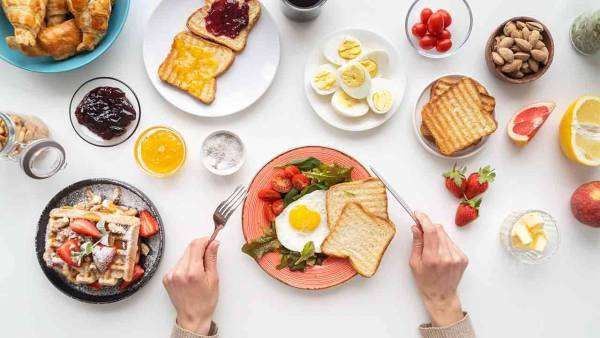 5 Menu Sarapan yang Sebaiknya Dihindari untuk Menjaga Keseimbangan Nutrisi dan Kesehatan Optimal