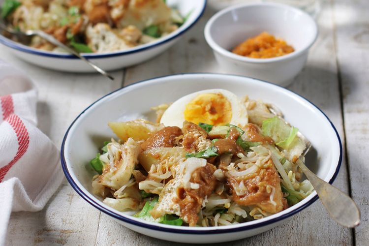 Jakarta Update! Rekomendasi Spot Mie Ayam Dekat MRT yang Lezat dan Murah Meriah