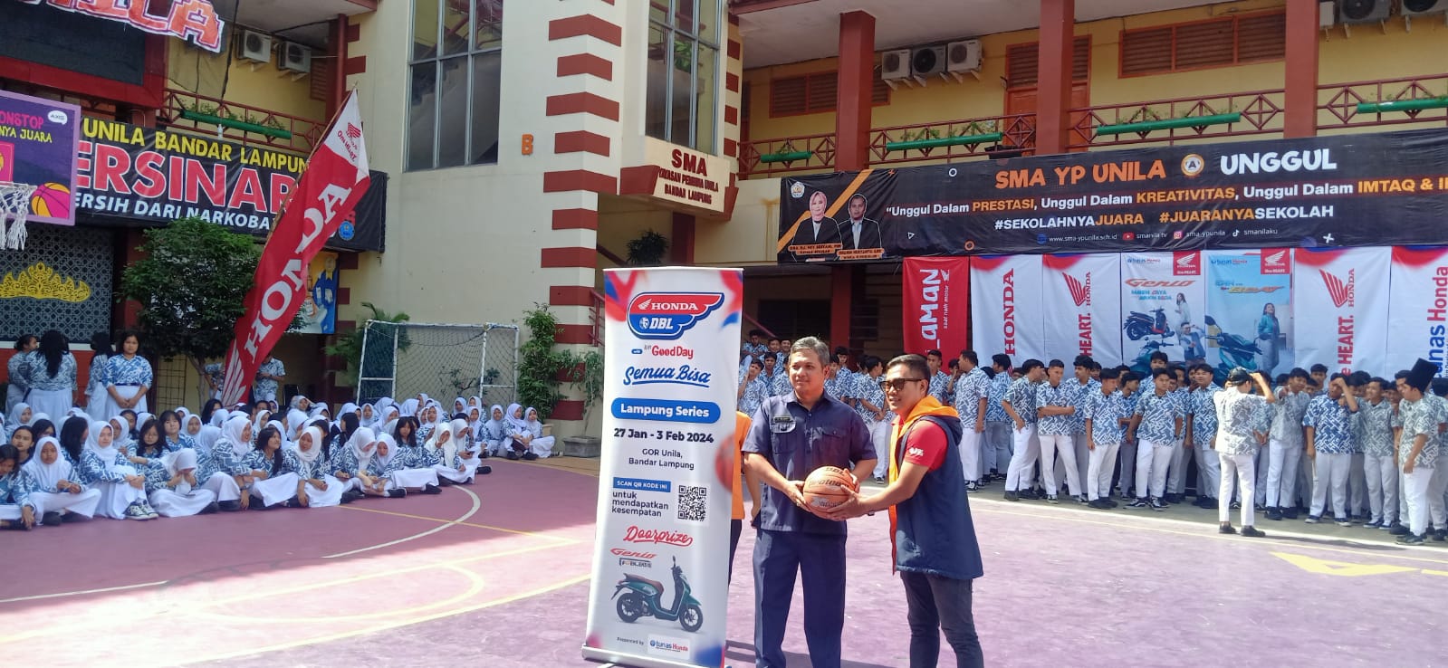 Honda DBL With Kopi Gooday Series 2023 Gelar Roadshow di SMA YP Unila Bandarlampung