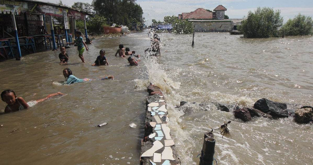 Fase Bulan Purnama, Waspada Banjir Rob 19-29 Februari 2024 di Pesisir Jakarta Utara 