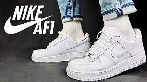  Jenis  Sneakers Pria Terpopuler Untuk Olahraga Nike Air Force 1