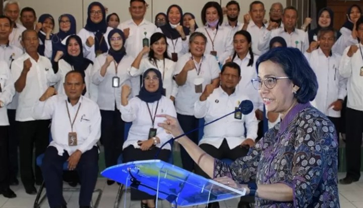 Sri Mulyani Tetapkan Gaji Honorer DKI Jakarta Lebih Tinggi dari PNS Golongan 1A-4A