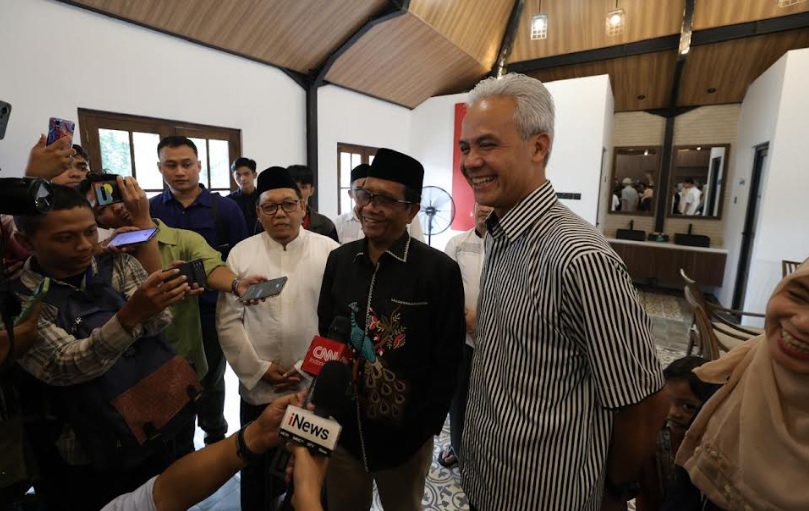 Momen Lebaran Ganjar Pranowo Gelar Open House di Rumah Baru Sleman, Mahfud MD: Rumahnya Bagus