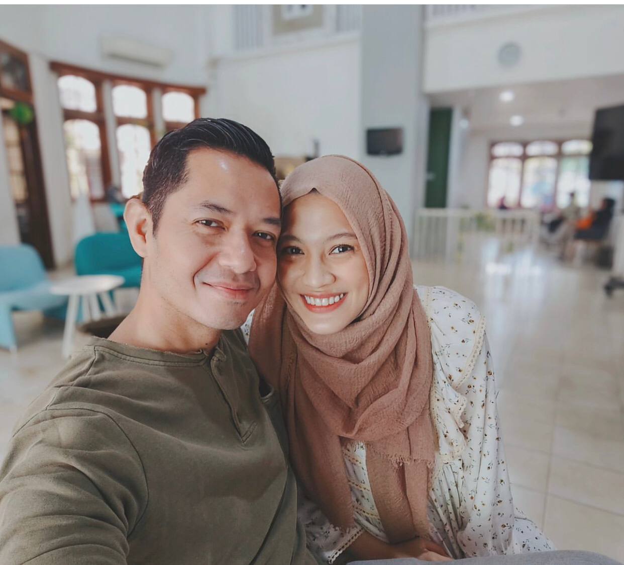 Kabar Bahagia! Dude Harlino dan Alyssa Soebandono Dikaruniai Anak Ketiga Perempuan