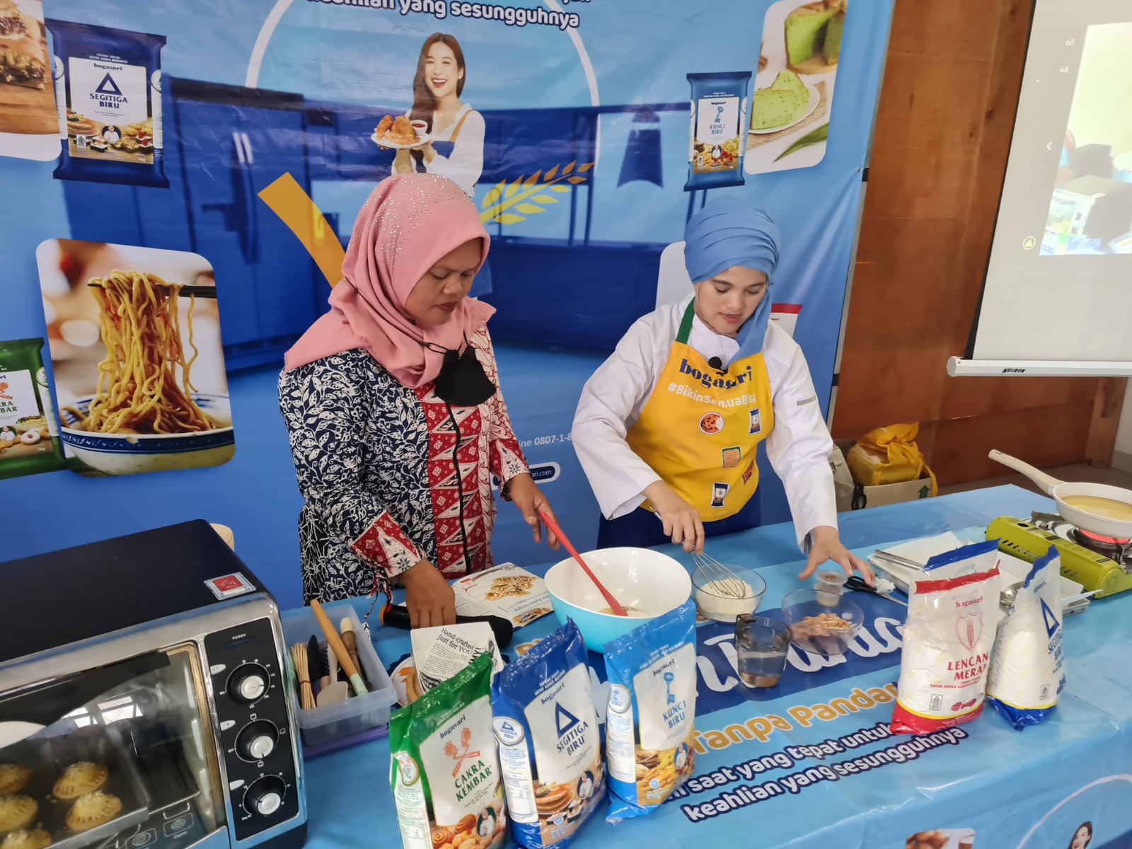 Kembangkan Industri UMKM, Program Sajian Bersama Bogasari Berdayakan Para Ibu