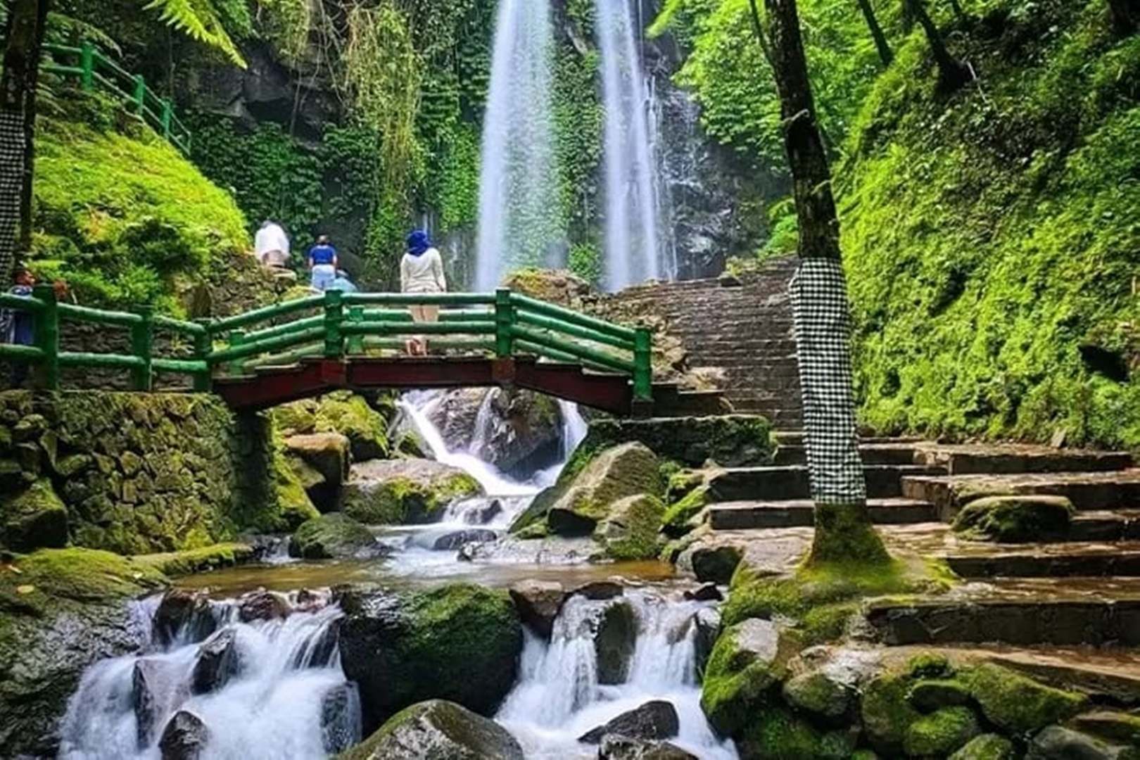 Air Terjun Jumog : Lokasi, Fasilitas dan Harga Tiket 2023, Pesona Keindahan Alam yang Membekas di Hati