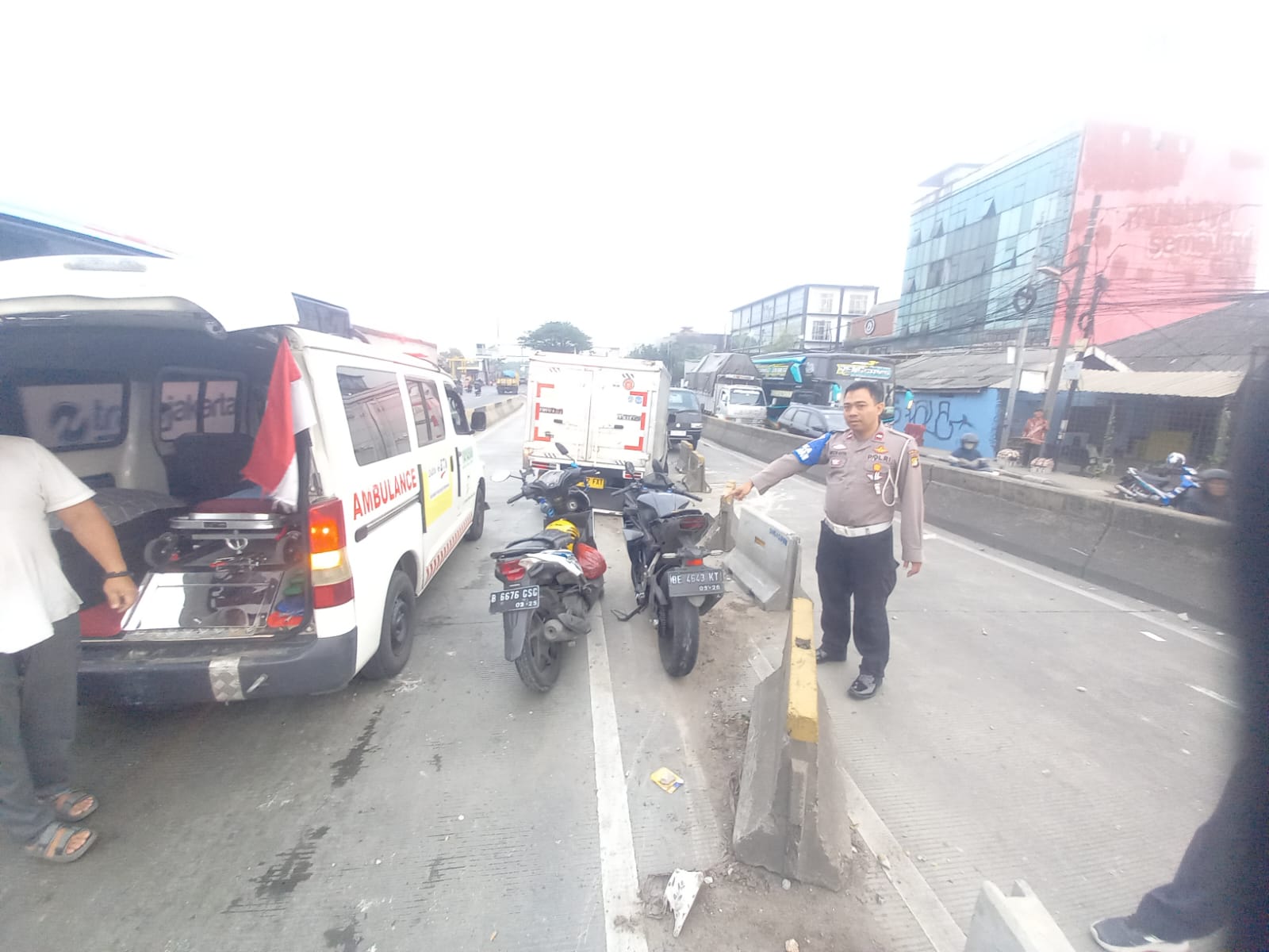 Kecelakaan Beruntun di Flyover Pesing Jakbar, 1 Pengendara Alami Luka-luka