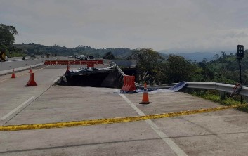 PT Trans Jabar Tol  Fokus Dalam Upaya Penanganan Pada Lokasi Terjadinya Longsor