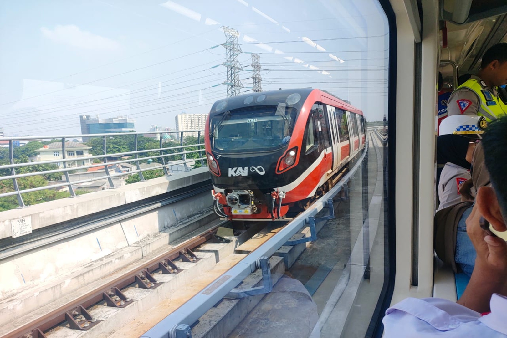 Cara Naik LRT Terbaru Indonesia, LRT JABODEBEK