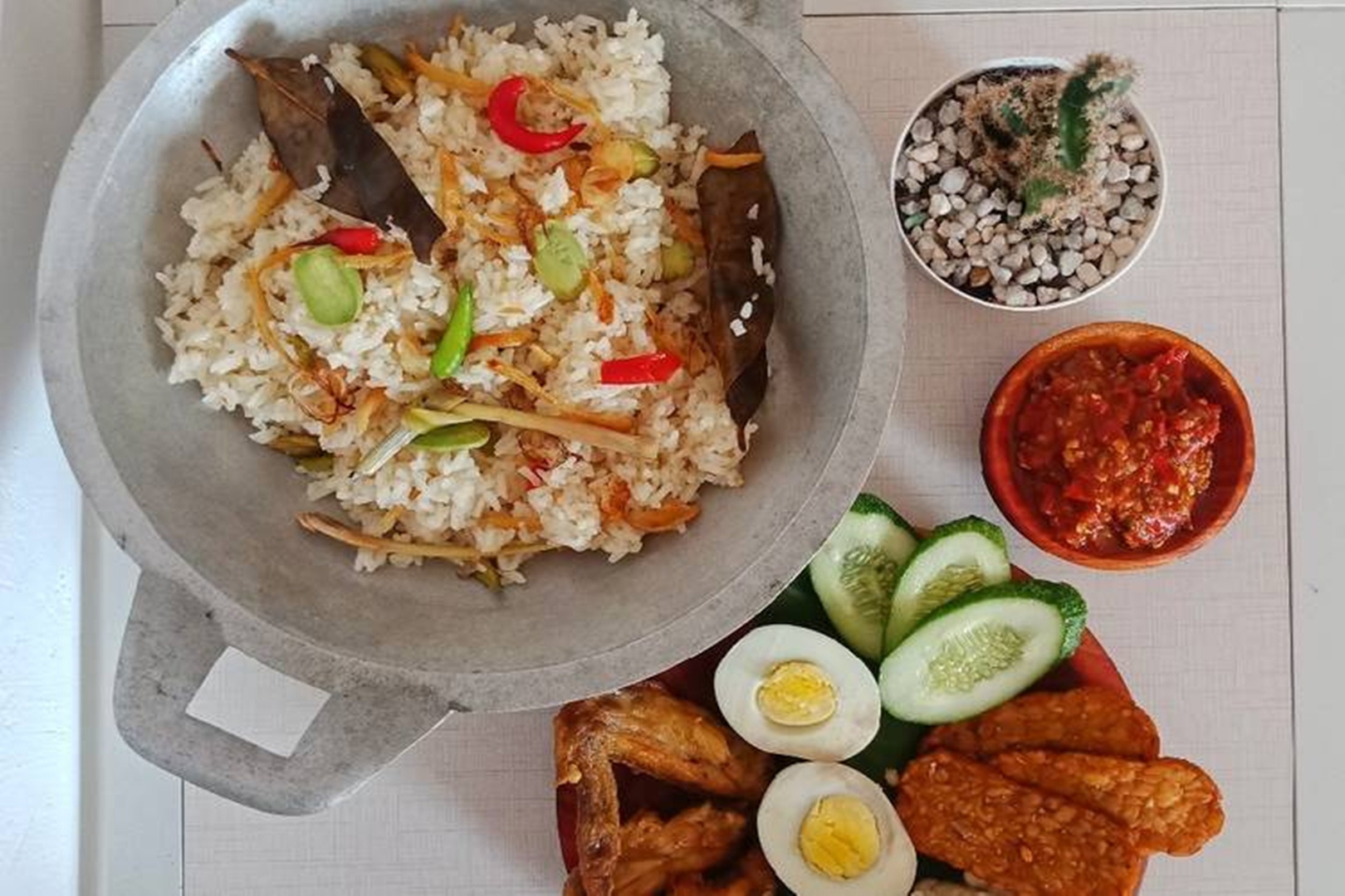 Penggemar Hidup Sehat Jangan Sampai Ketinggalan, Berikut 3 Cara Buat Nasi Liwet Lezat Tanpa Santan di Magic Com 