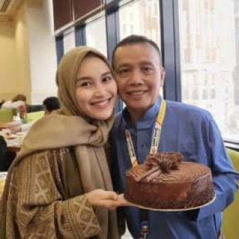 Dijodohkan dengan Boy William, Ayah Ojak Secara Gamblang Beri Restu untuk Ayu Ting Ting 