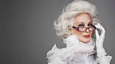 Lika-Liku Perjalanan Karir Carmen Dell'Orefice, Model Tertua di Dunia yang Tetap Cantik di Usia 92 Tahun