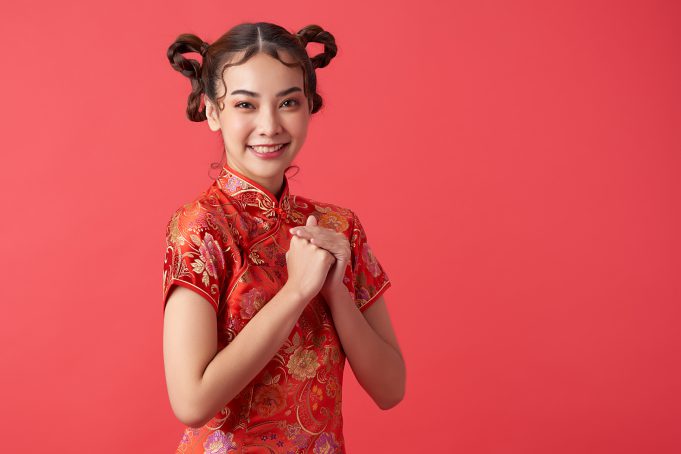 7 Ide Outfit Imlek yang Bikin Kamu Tampil Beda, Mempesona di Tahun Baru China 2025