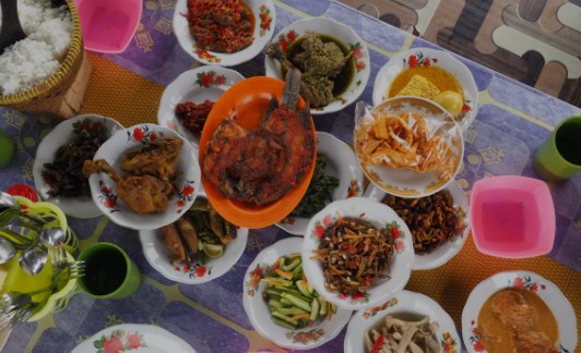 Mengenal 6 Makanan Khas Sumatera Barat yang Terkesan Unik dan Jarang Orang Tahu