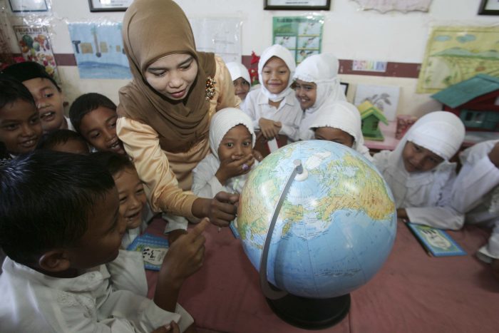 Seleksi Calon Pendidik Tetap untuk Ditempatkan di Serawak dan Sabah Resmi Dibuka, Catat Syarat dan Ketentuanny
