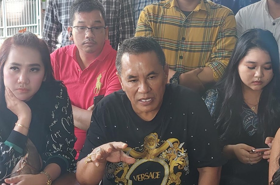 Babak Baru! Hotman Paris Curiga Santri Tewas di Jambi Sengaja Diberi Sengatan Listrik Oleh Salah Satu oknum