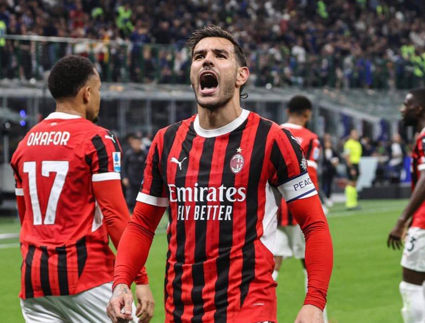 Masa Depan Theo Hernandez di AC Milan Jadi 'Ngeblur', Ini Penyebabnya 