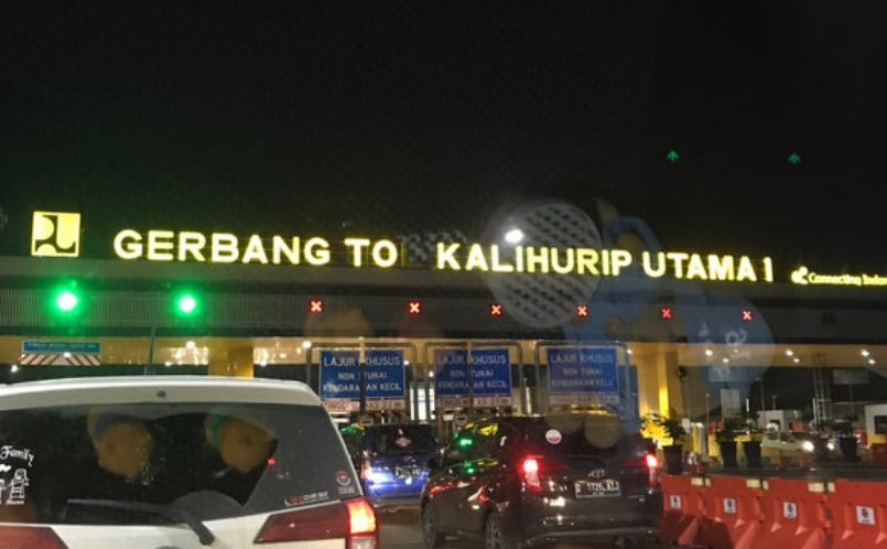 Tepat Malam Tahun Baru, Polri Catat 41 Ribu Kendaraan Keluar via GT Kalihurip Arah Bandung 