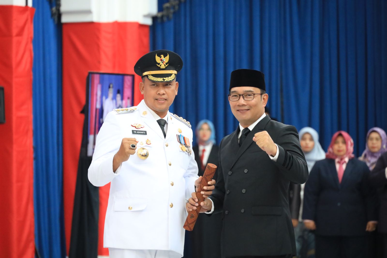 Resmi, Gubernur Jabar Ridwan Kamil Lantik Wali Kota Bekasi, Dr. Tri Adhianto