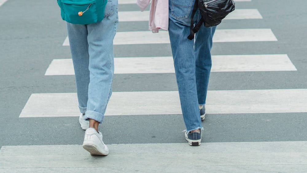 Menurut Penelitian, Inilah 5 Ciri Kepribadian Orang yang Terbiasa Berjalan dengan Cepat